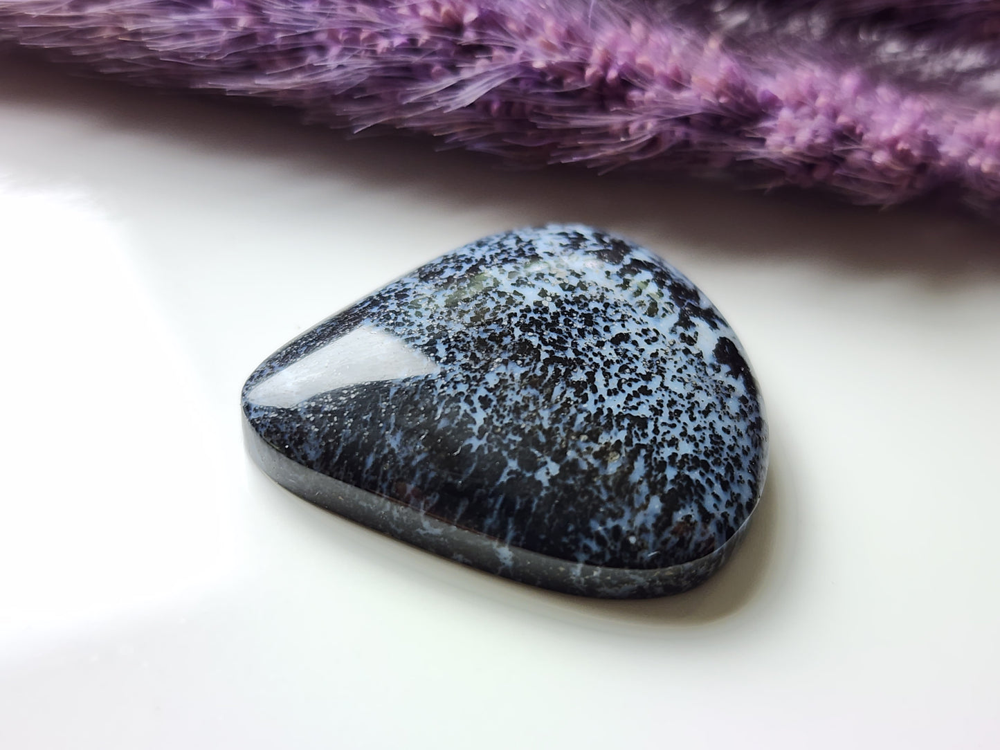 Medicine bow plume agate