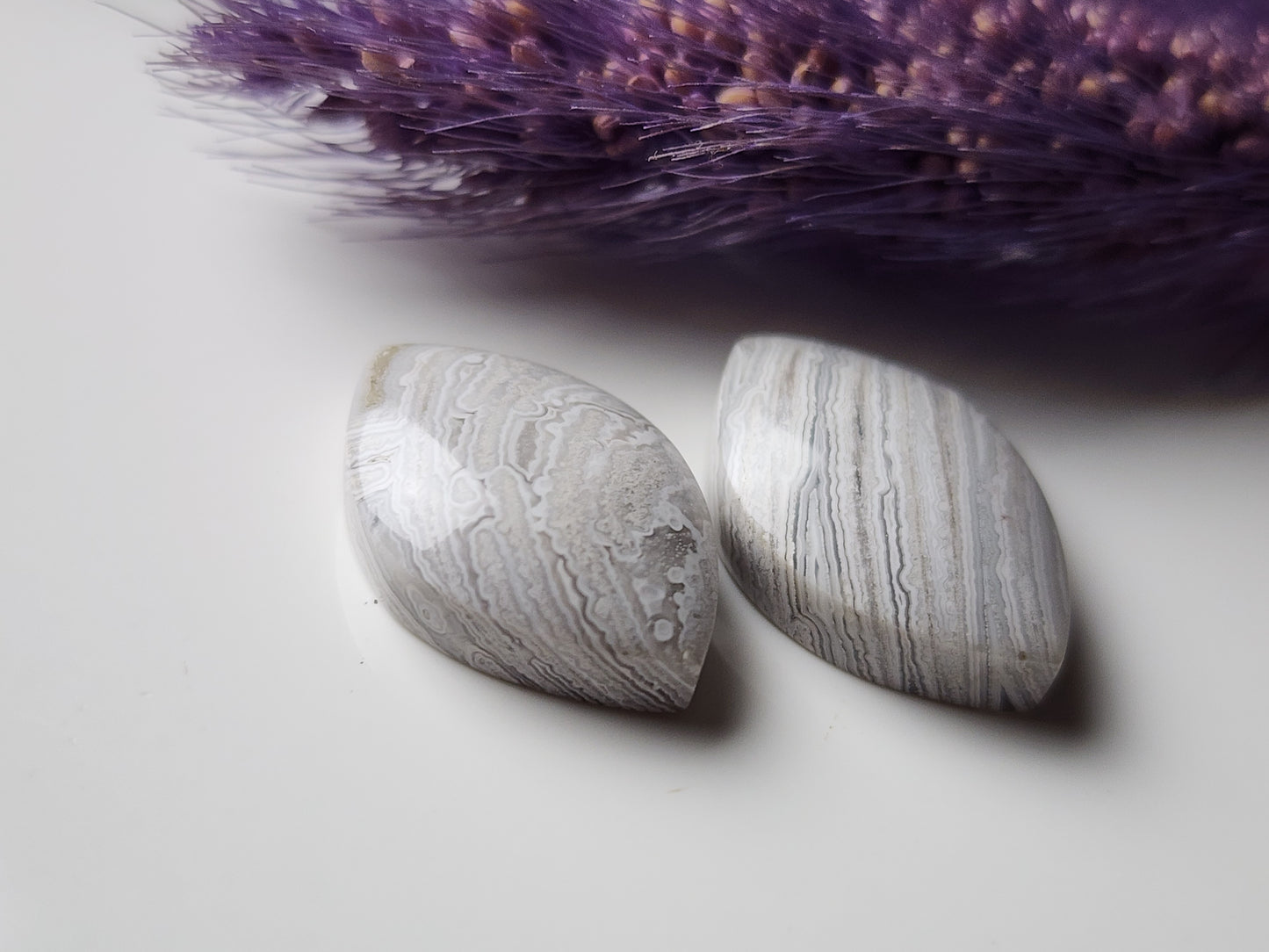 Lattice lace agate pair