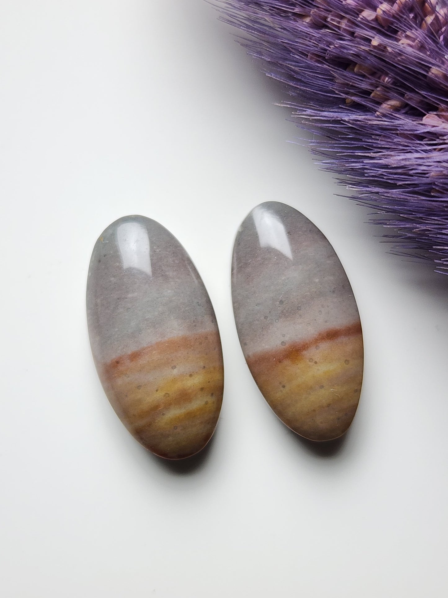 Polychrome jasper pair