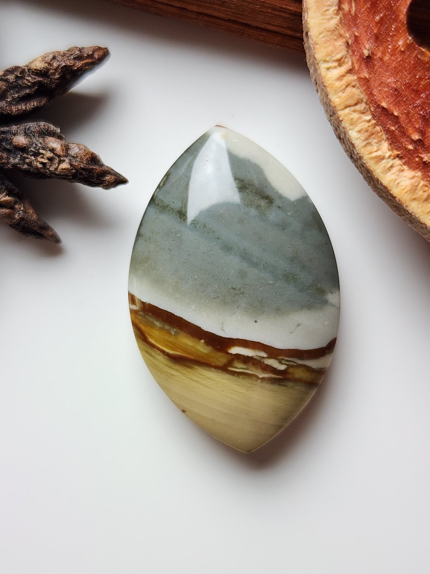 Polychrome jasper