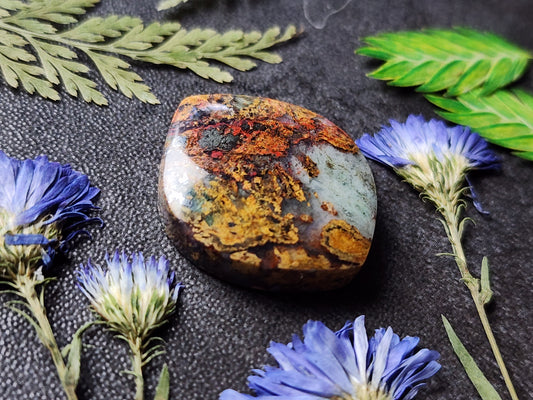 Clear Creek plasma agate