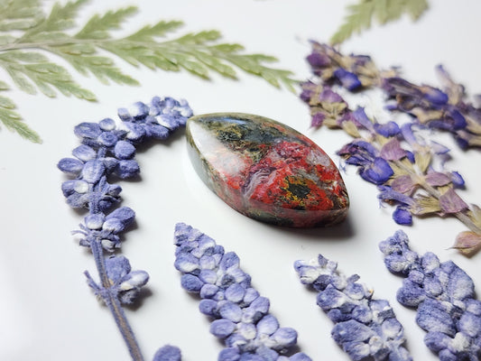 Clear Creek plasma agate