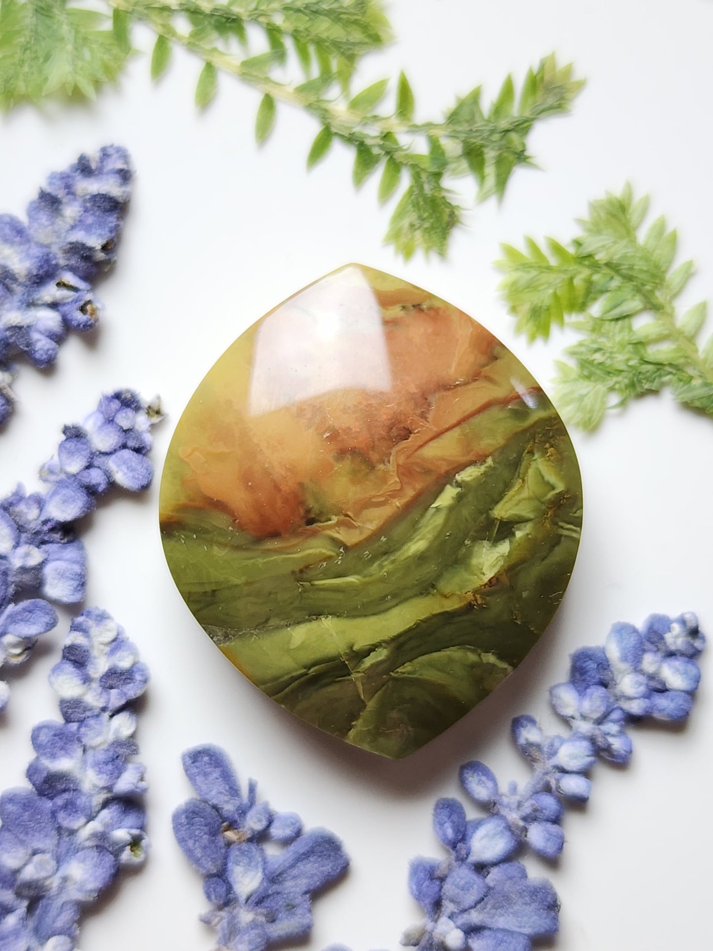 Morrisonite jasper