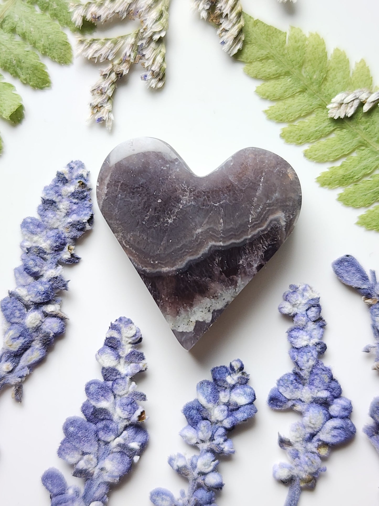 Durango Amethyst lace agate heart