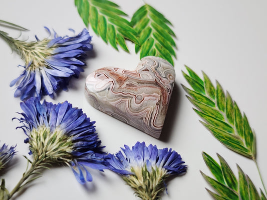 Laguna lace agate heart
