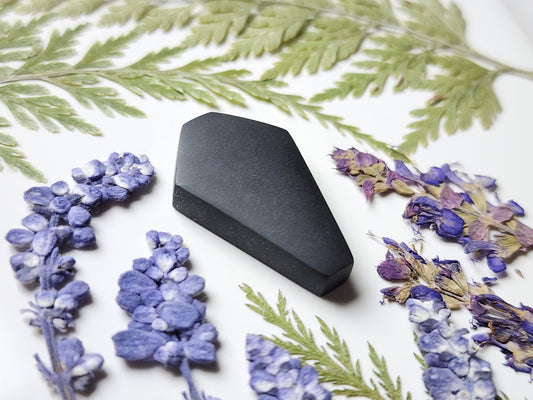 Black jade Actinolite coffin