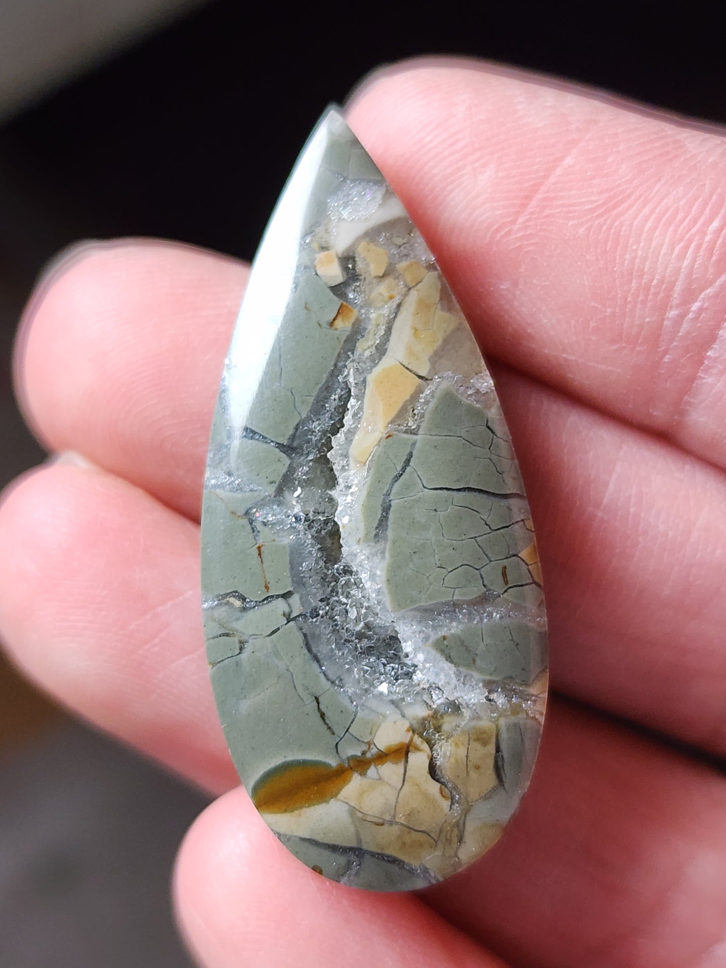 Brecciated Ibis jasper with crystal pocket