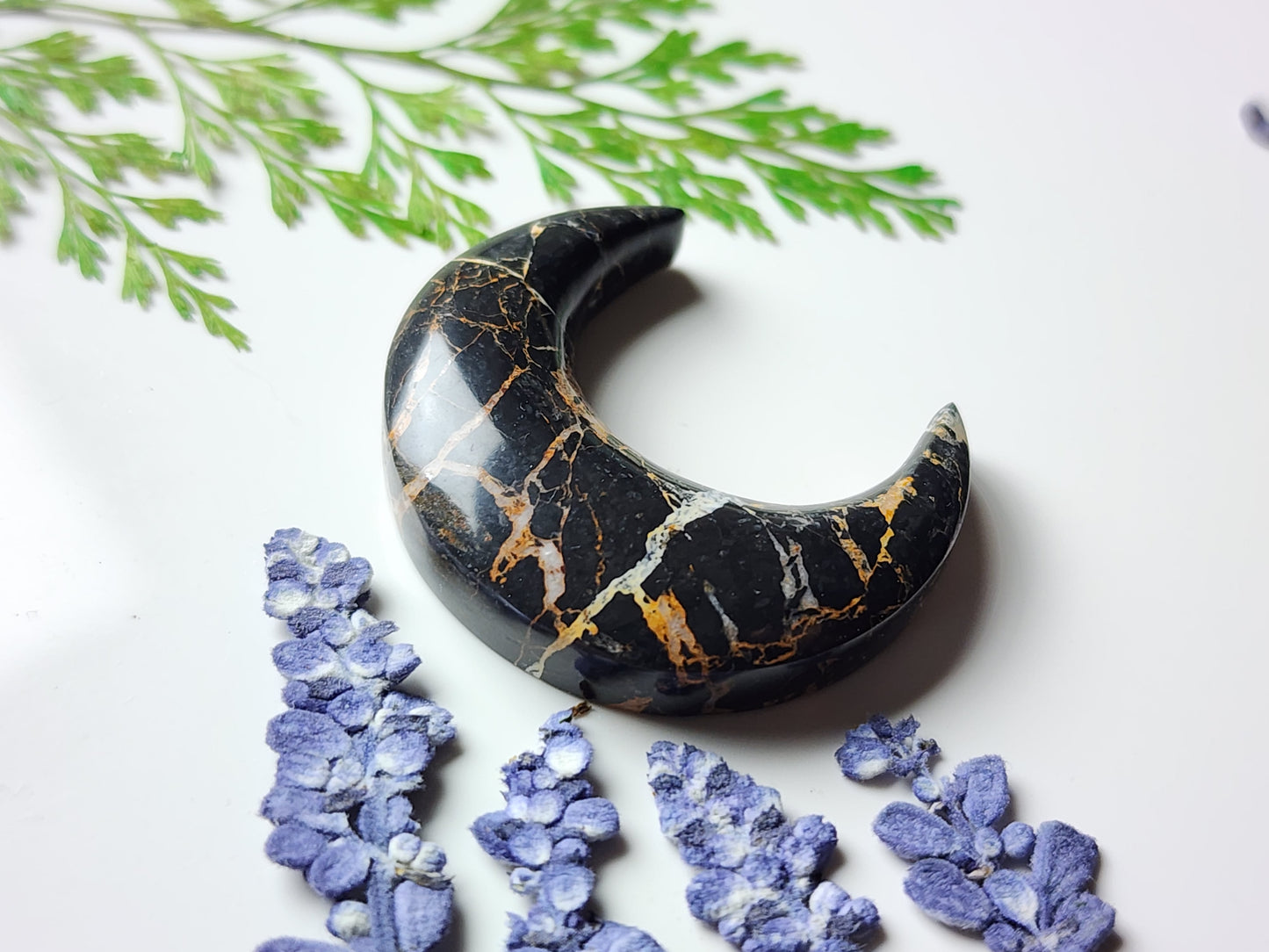 Iron Buffalo crescent
