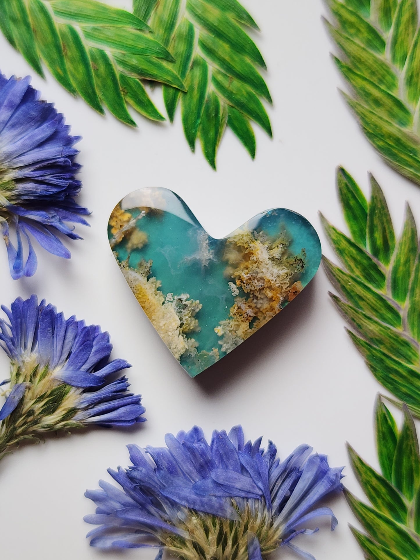 Bella Vista plume agate Doublet heart