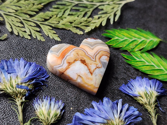 Rincon lace agate heart