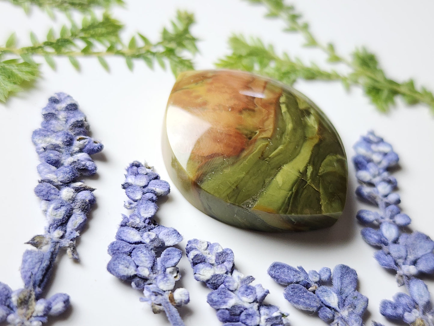 Morrisonite jasper