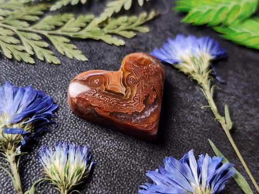 Laguna lace agate heart