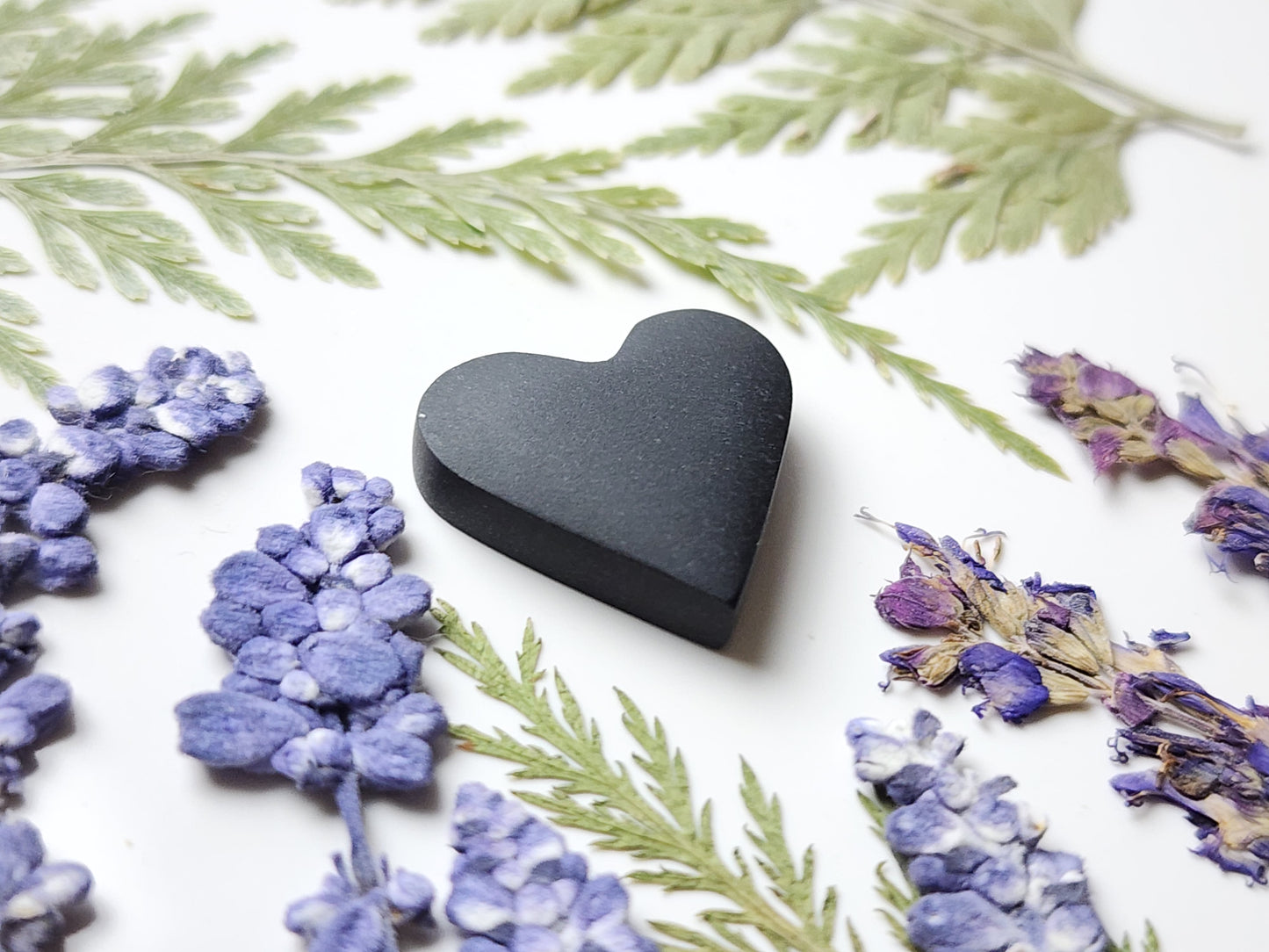Black jade Actinolite heart