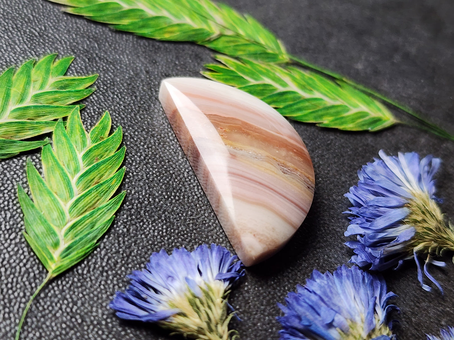 Windy mountain agate