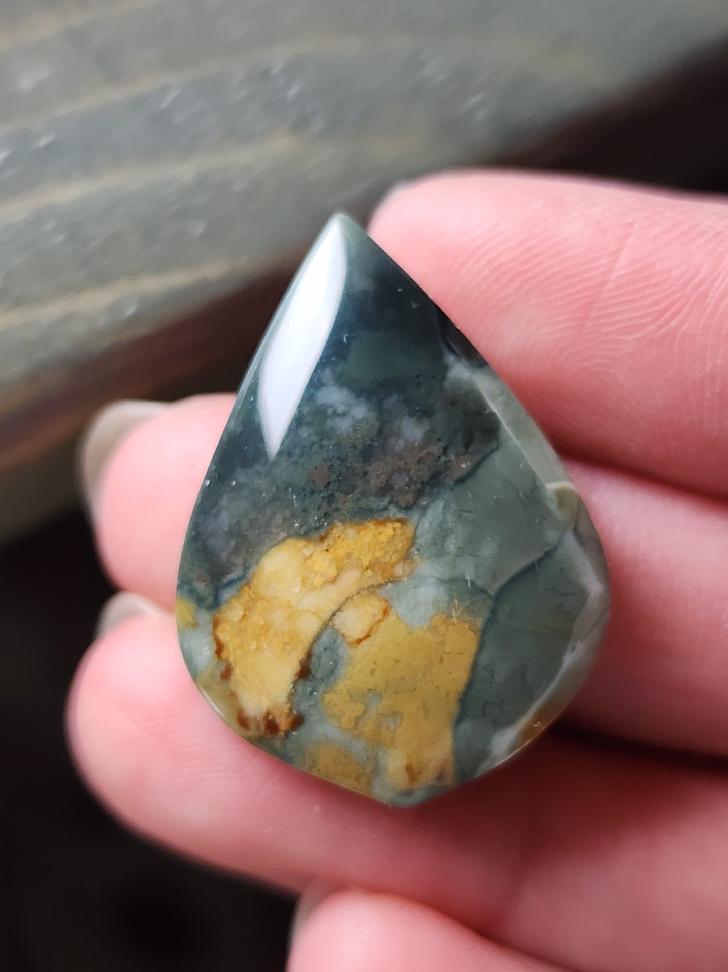 Morrisonite jasper