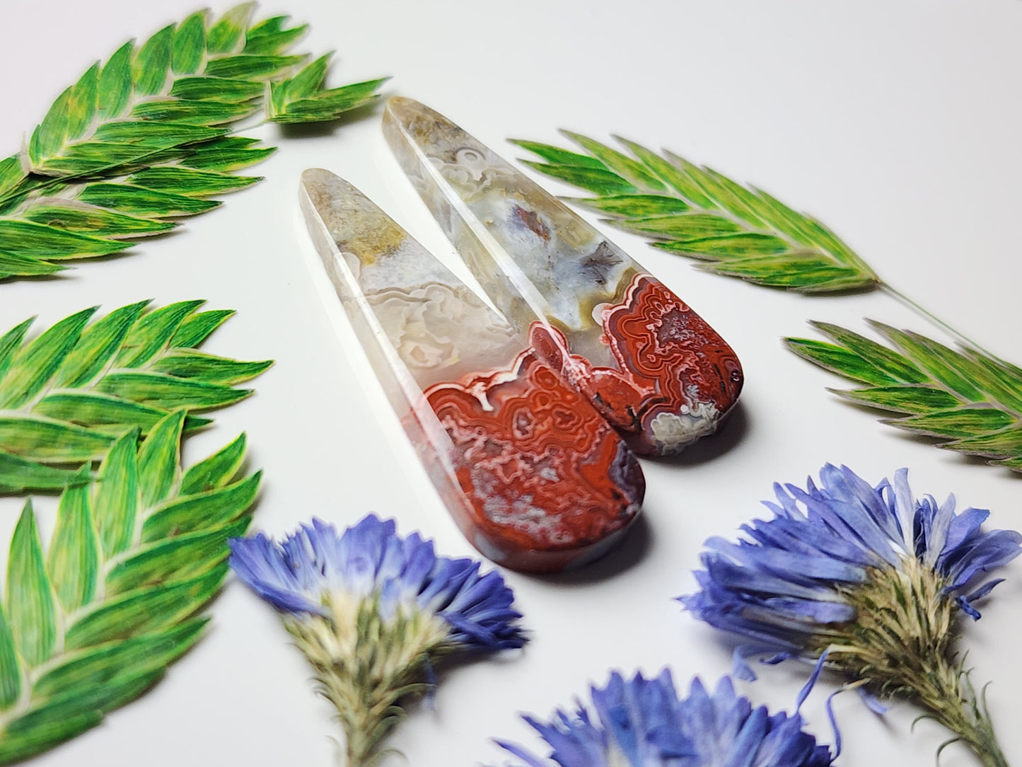 Crazy lace agate pair