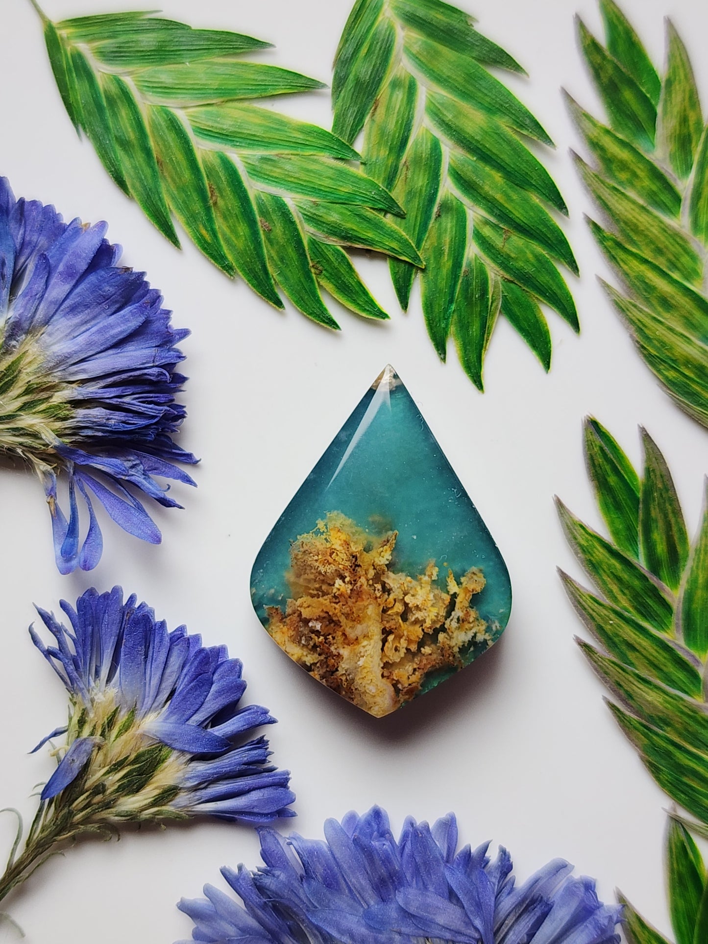 Bella Vista plume agate Doublet