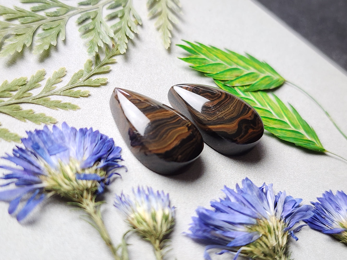 Royal Sahara jasper pair