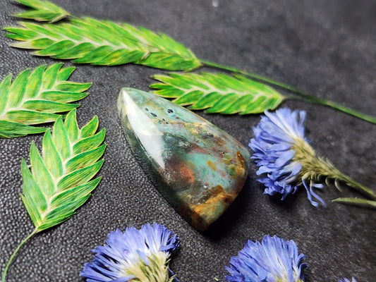 Clear Creek plasma agate