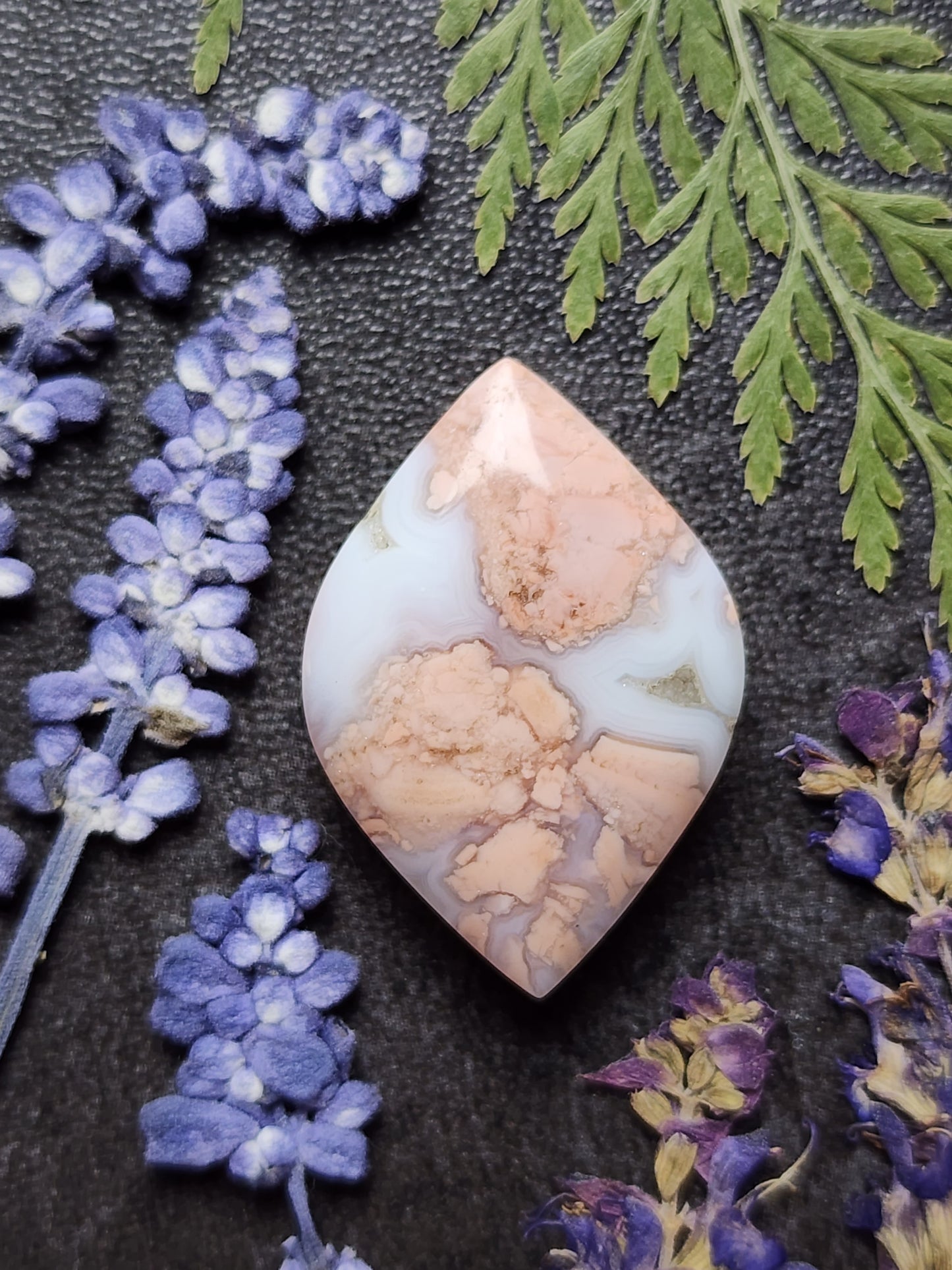 Cotton candy agate