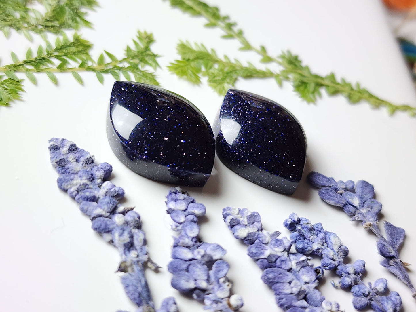 Blue goldstone pair