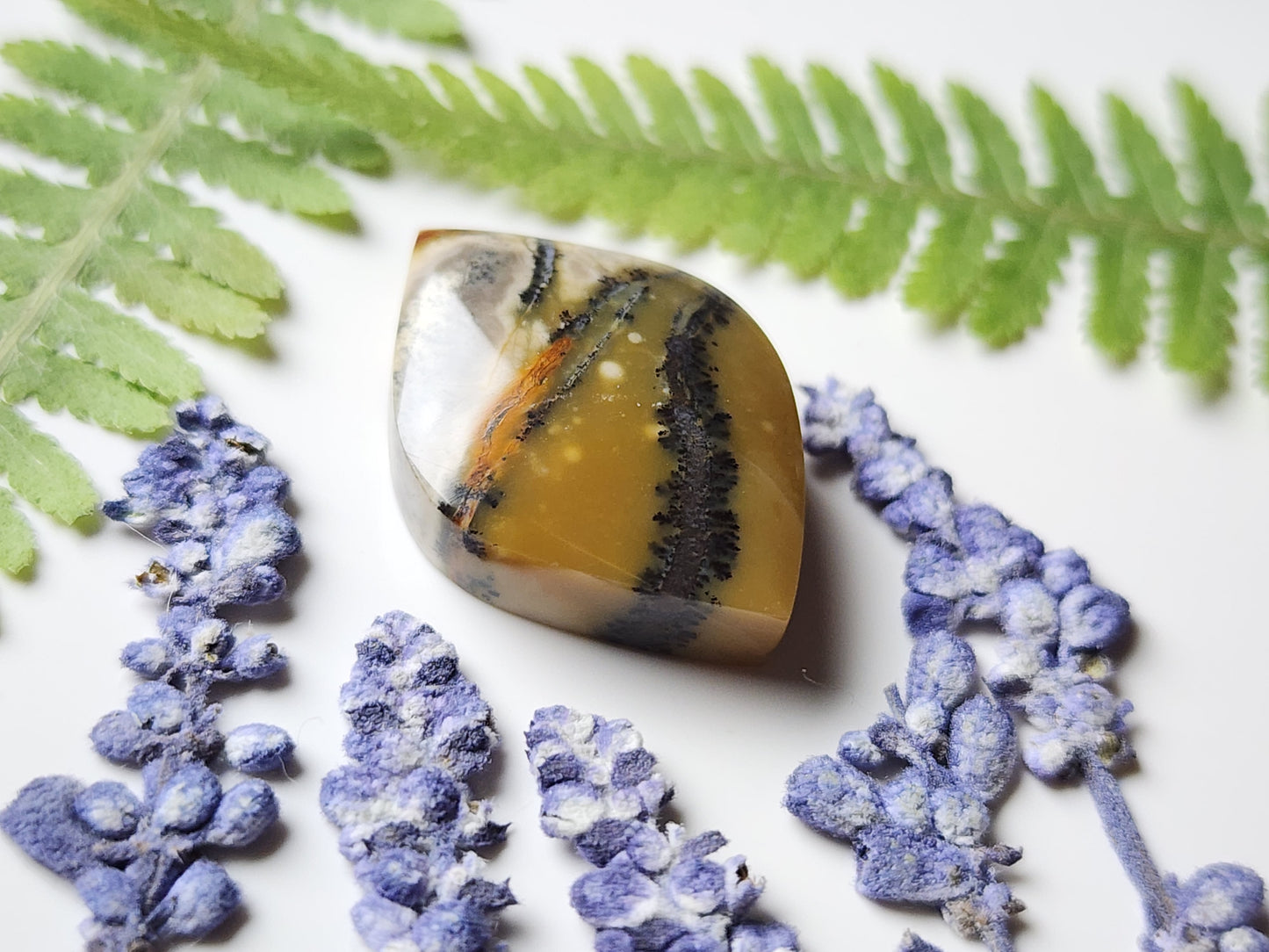Amethyst sage agate