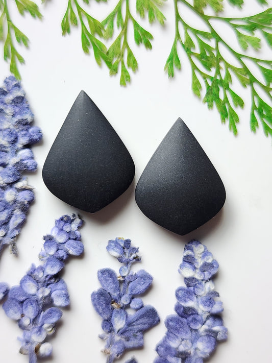 Black jade Actinolite pair