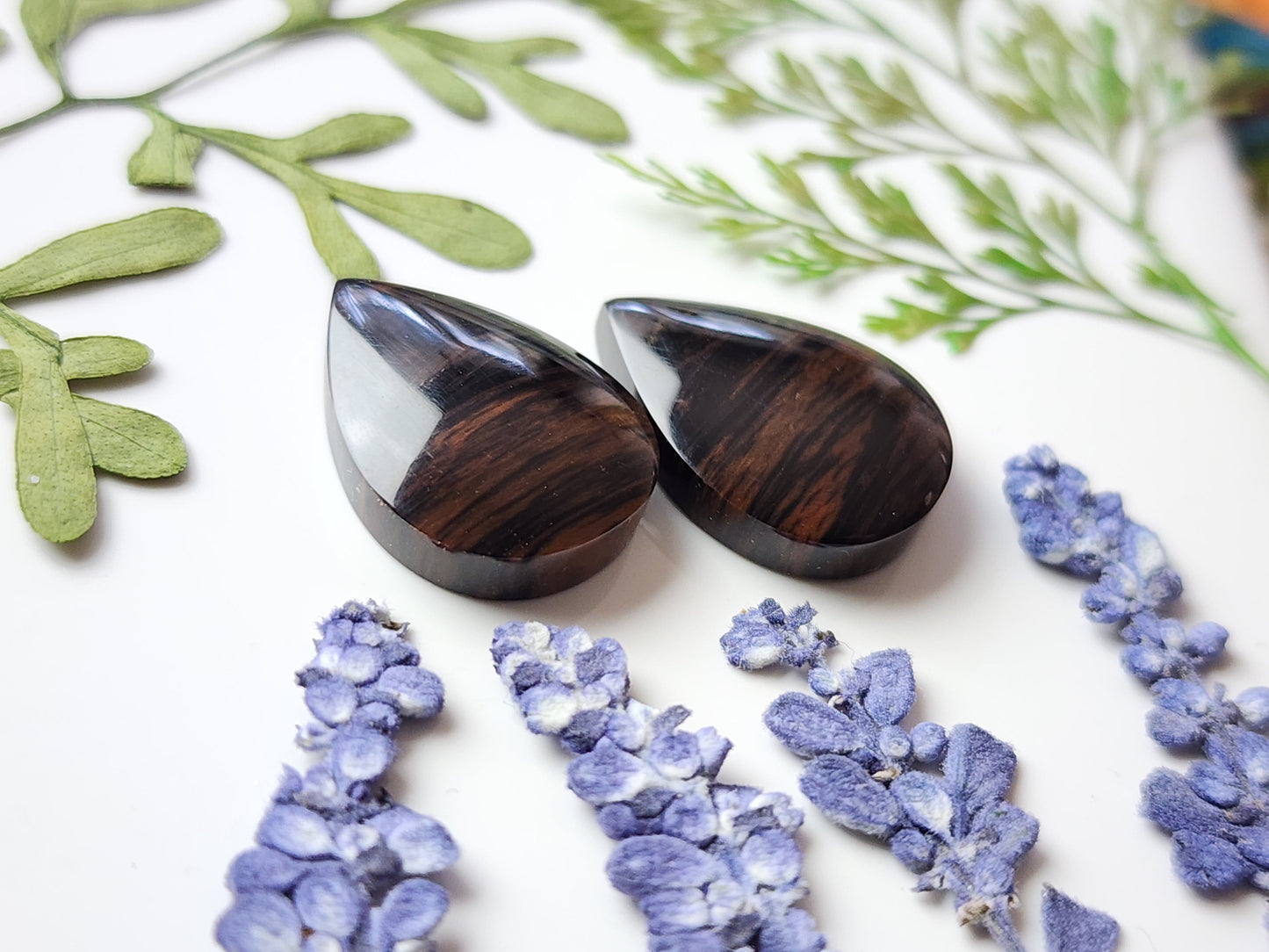 Mahogany obsidian pair