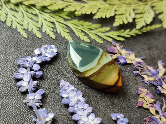 Polychrome jasper