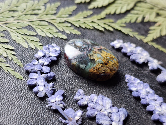 Clear creek plasma agate