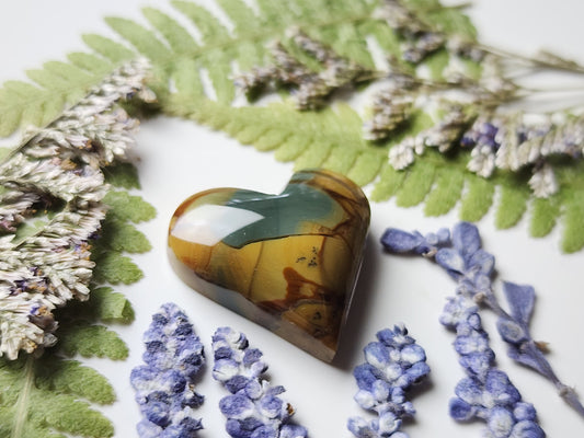 Morrisonite jasper heart