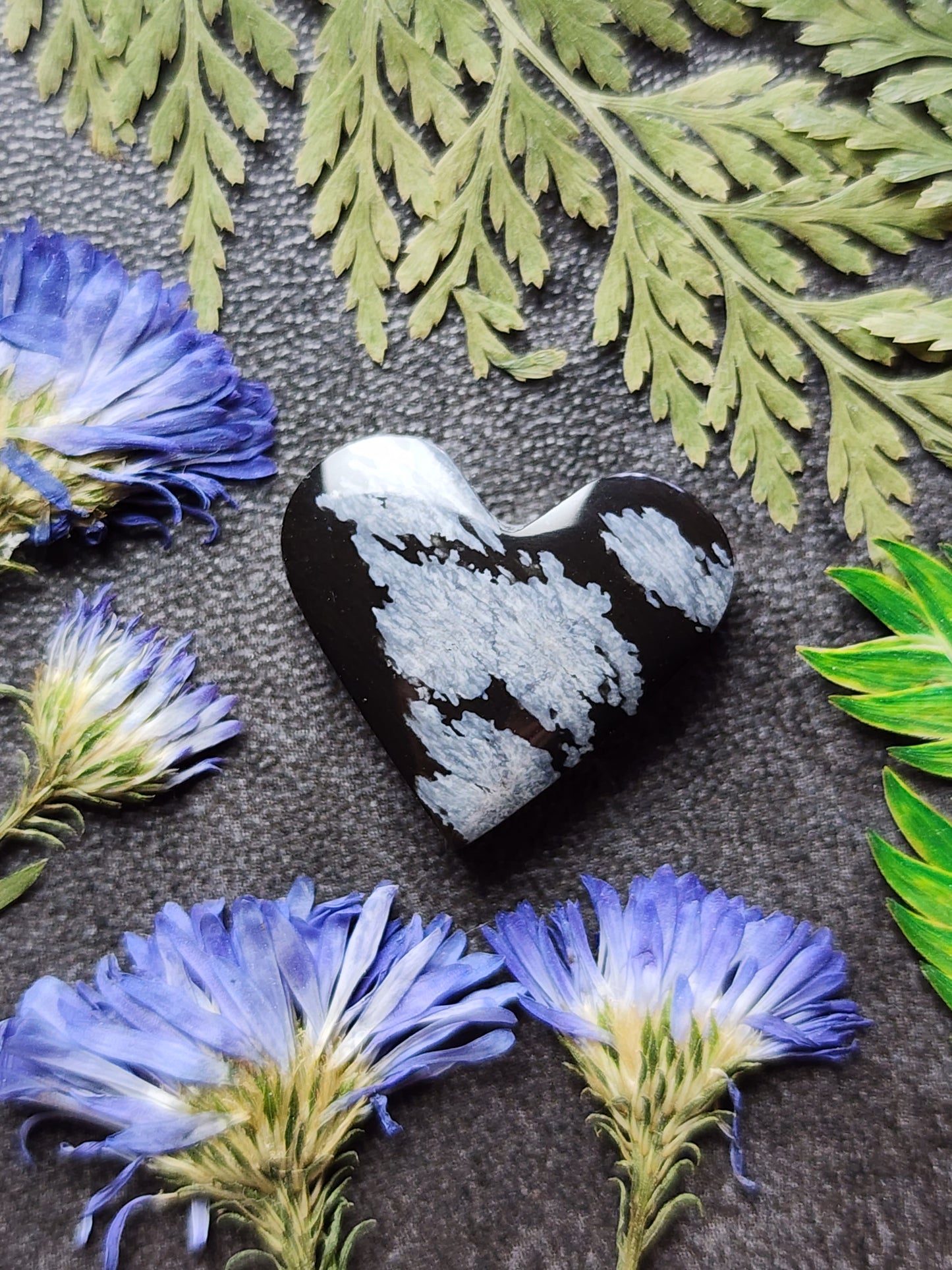 Snowflake Obsidian heart