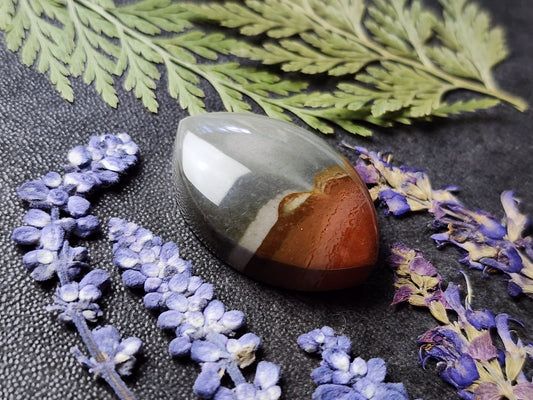 Polychrome jasper