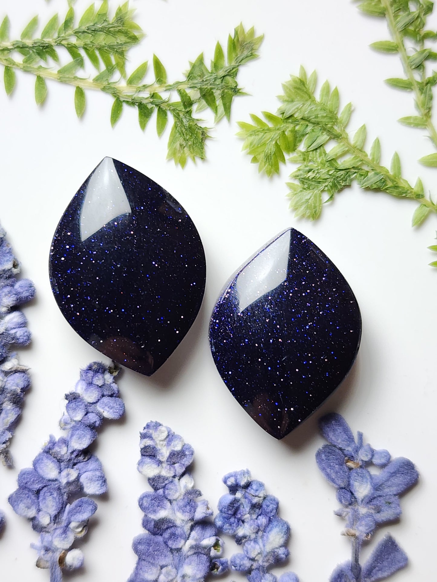 Blue goldstone pair