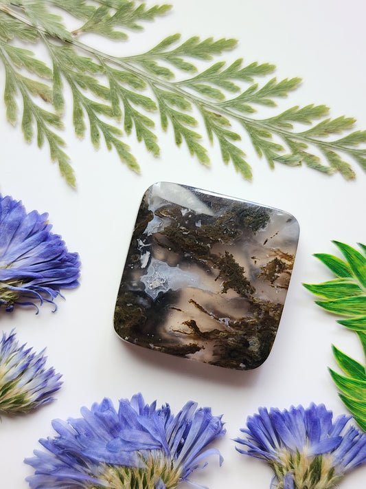 Priday Thunderegg moss agate