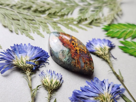 Clear Creek plasma agate