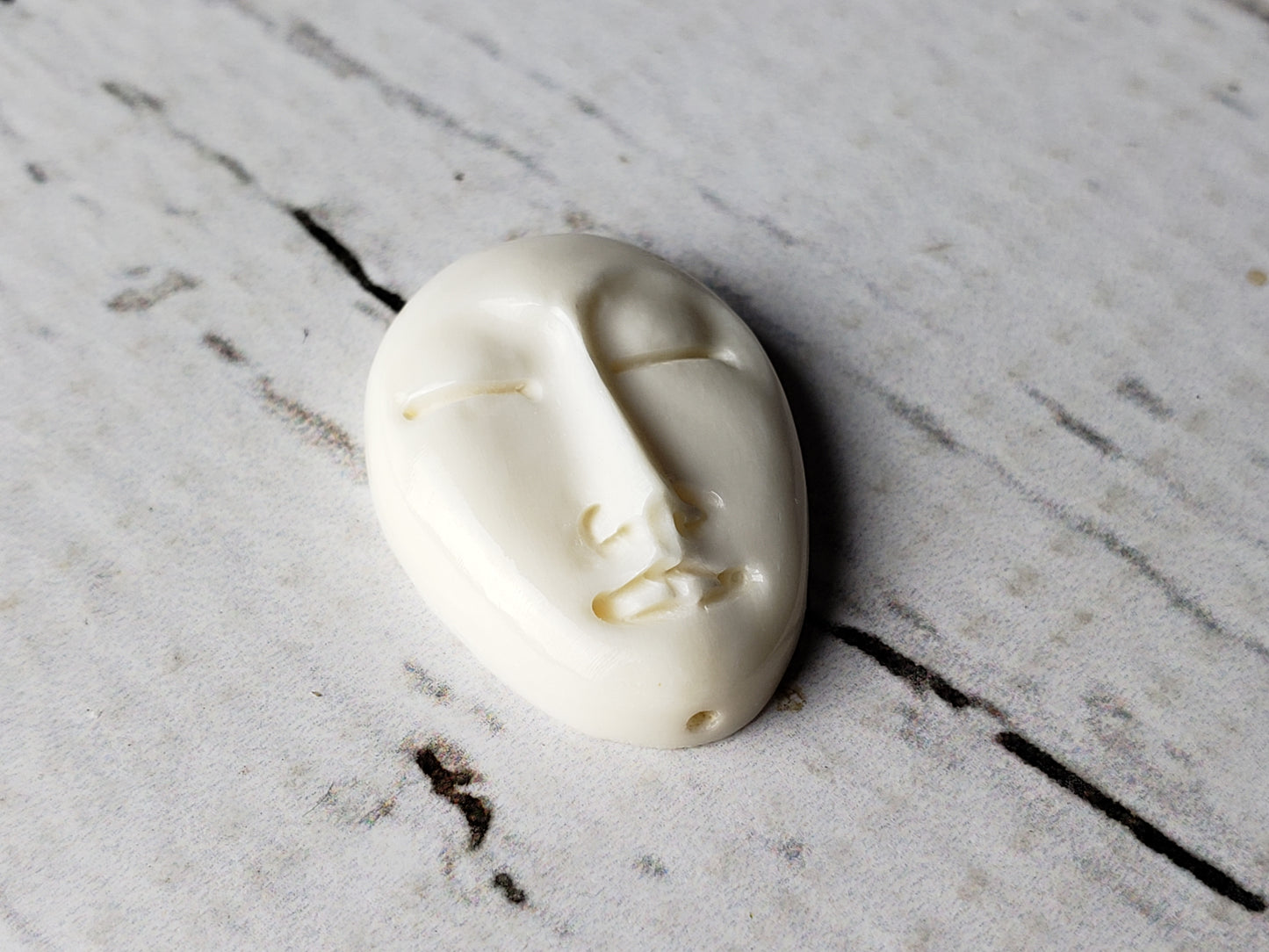 23mm oval face bead